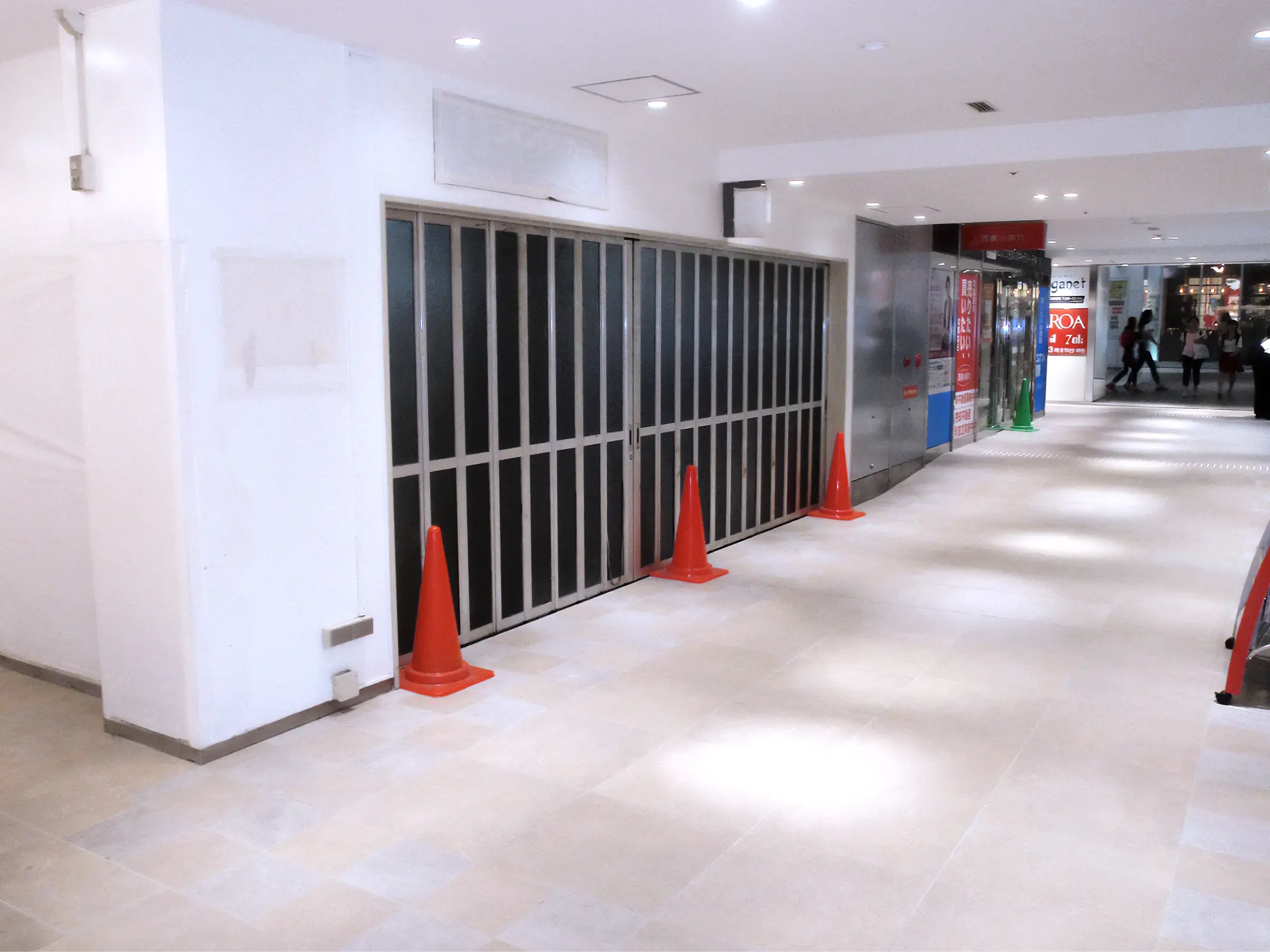 ソラリアステージビル 1F 「西鉄旅行」店舗移設工事　ビフォー