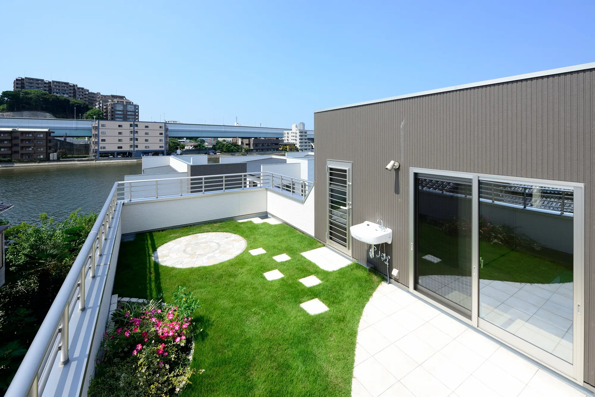 SUNNY VILLA 室見1丁目 the Terrace