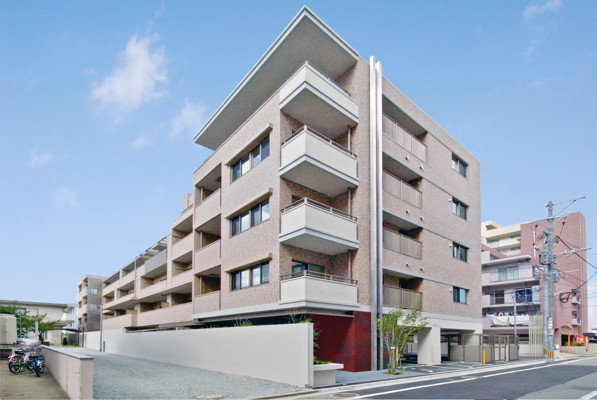 ブライトサンリヤン鳥飼4丁目